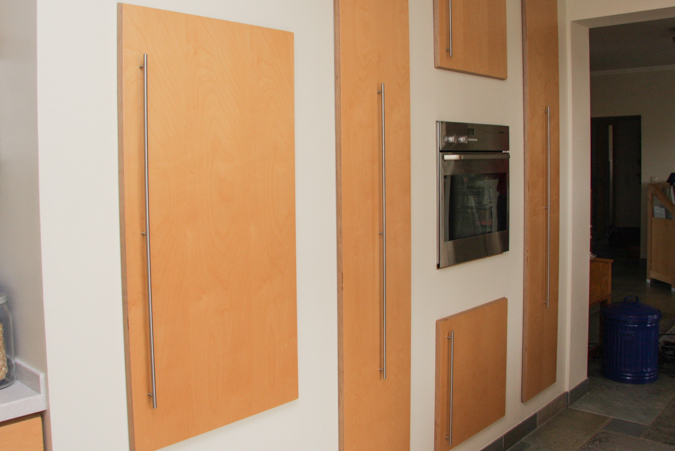 9 - Küche mit in die Wand integrierten Elementen