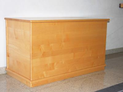 Truhe Kanadischer Ahorn massiv, Oberfläche lackiert
